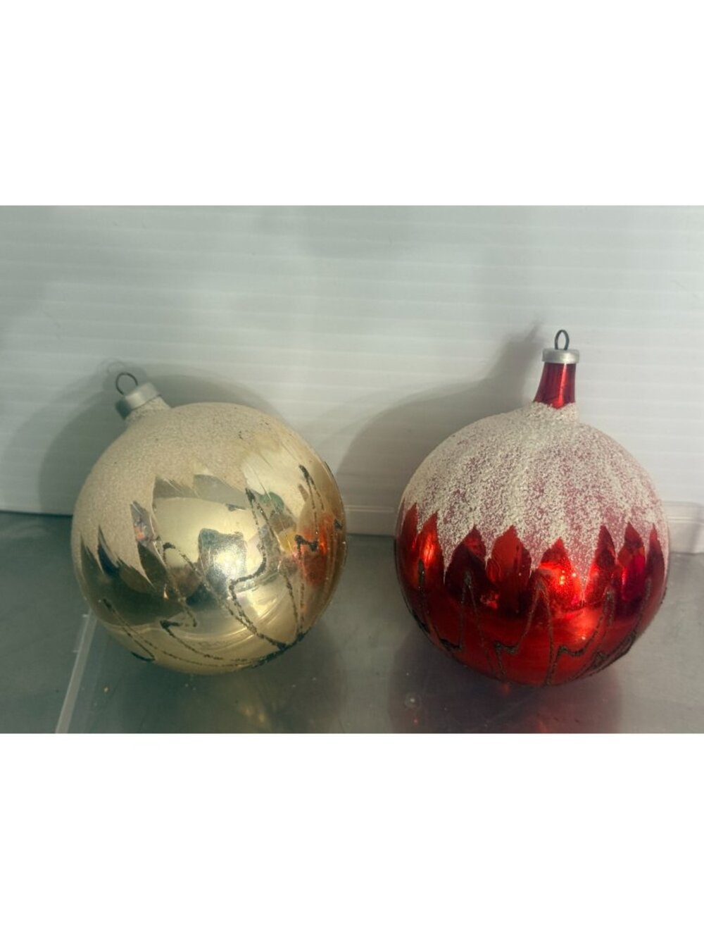 Vintage Pair Snow Cap Mica Mercury Glass Christmas Ornaments Austria